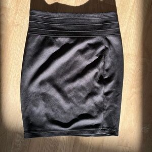 Skirt with zipper size small